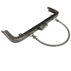 Kulplu Taşlı Metal Çanta Sapı Bursu 21 cm M5