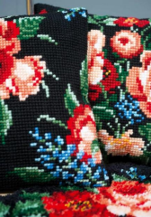 Vervaco İşlenecek Goblen Yastık Etamin Çiçek Kiti PN-0182791