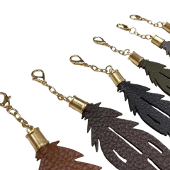 Deri Yaprak Çanta Süsü 4*18 cm YML22