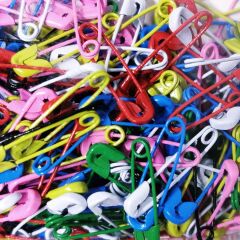 Minik Metal Renkli Çengelli İğne 1dksg08